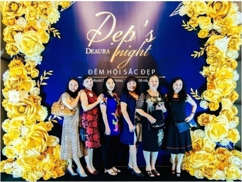 Những khuôn mặt rạng rỡ của các vị khách tham dự tại bữa tiệc Đẹp’s night