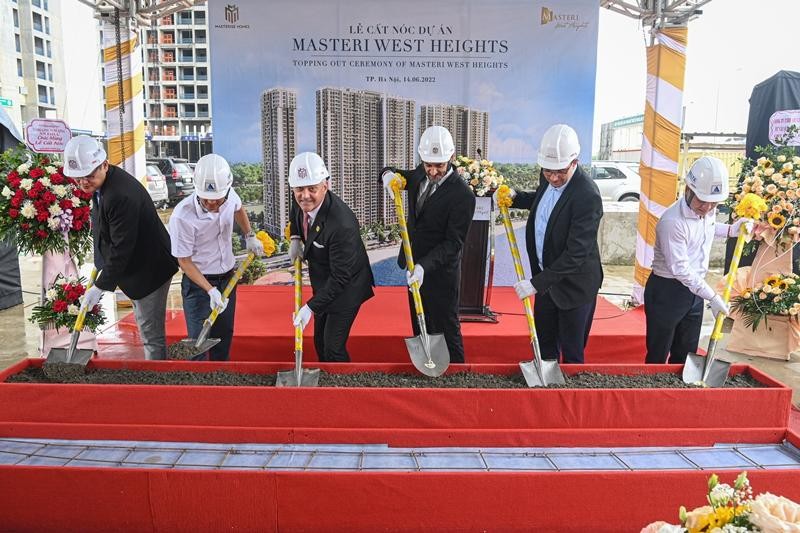 Masterise Homes đã hợp tác cùng những tên tuổi nổi tiếng trên thế giới để thiết kế và kiến tạo nên Masteri West Heights tỏa sáng kiêu hãnh như viên kim cương tại phía Tây Hà Nội.