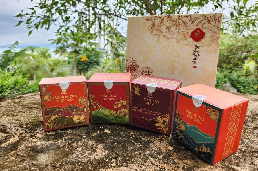 Thị trường quà tết 2026: trà thượng hạng lên ngôi, hoa quả sấy dẻo được yêu thích