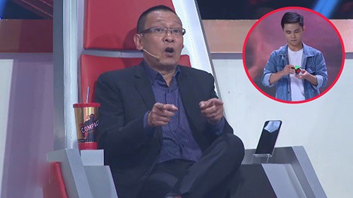 Trí tuệ vụt sáng dưới ánh đèn sân khấu