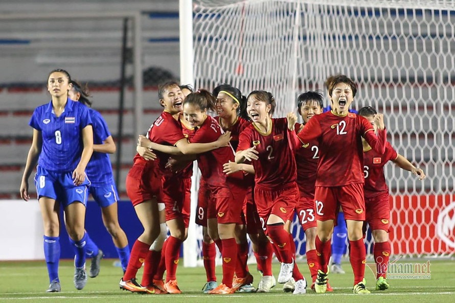 Không chỉ là khen thưởng