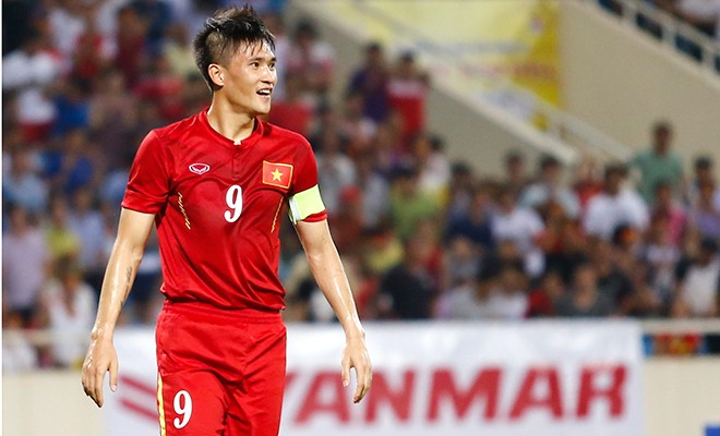 Tiền đạo xứ Nghệ Công Vinh