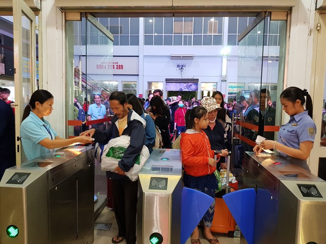 Ngành đường sắt tăng nhiều chuyến tàu đến các trung tâm du lịch để phục vụ du khách. Ảnh: Phước Tuần