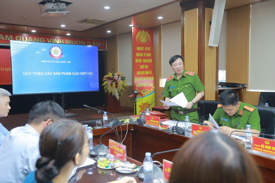 Thiếu tướng Nguyễn Ngọc Cương phát biểu chỉ đạo tại cuộc họp