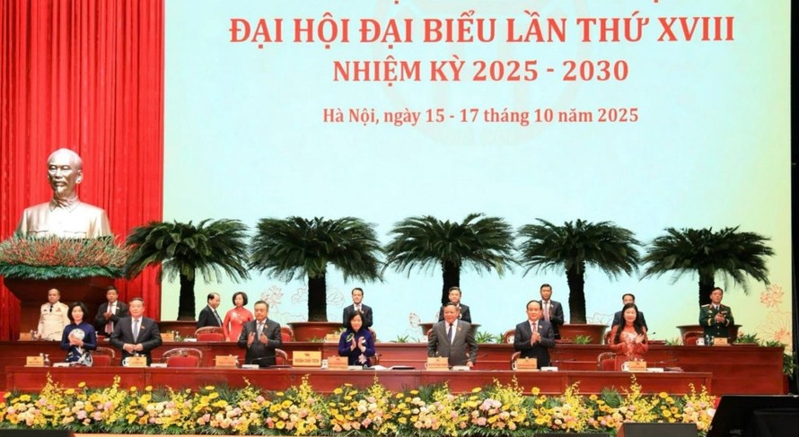 Phiên trù bị Đại hội đại biểu Đảng bộ TP Hà Nội lần thứ XVIII diễn ra chiều ngày 15/10