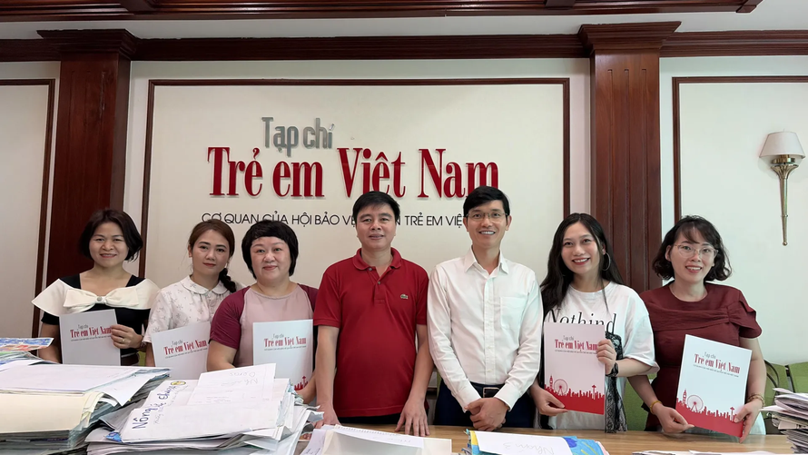 Ban Tổ chức cùng các giám khảo đồng hành tại vòng sơ khảo cuộc thi “Ngôi nhà mơ ước” mùa 4.