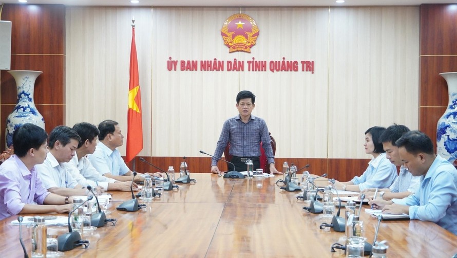 Quang cảnh buổi họp