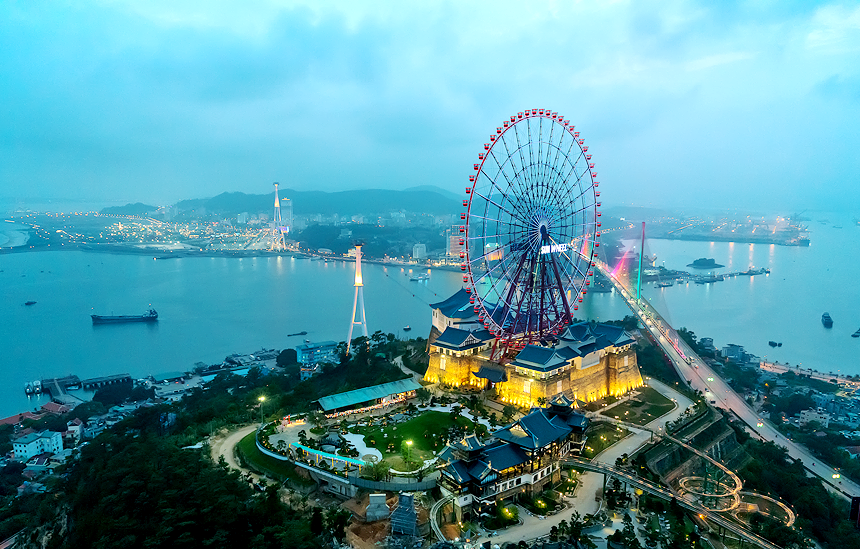 Du lịch Việt 10 năm đổi mới: Những vùng đất được đánh thức