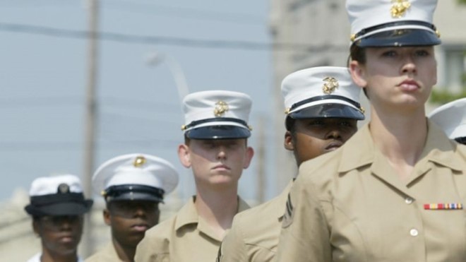 Các nữ quân nhân trong lực lượng quân đội Mỹ là đối tượng bị đồng nghiệp nam quấy rối trên mạng. Ảnh minh họa: Jezebel.