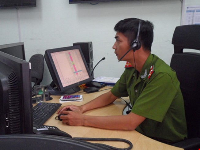 Gọi đường dây nóng hoang báo bị cướp dịp 'Cá tháng tư'