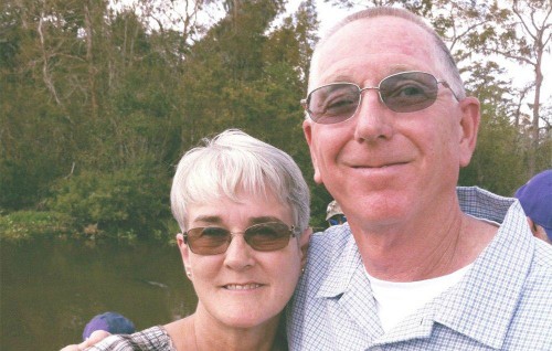 Ông Abernathy và vợ. Ảnh: prevention.