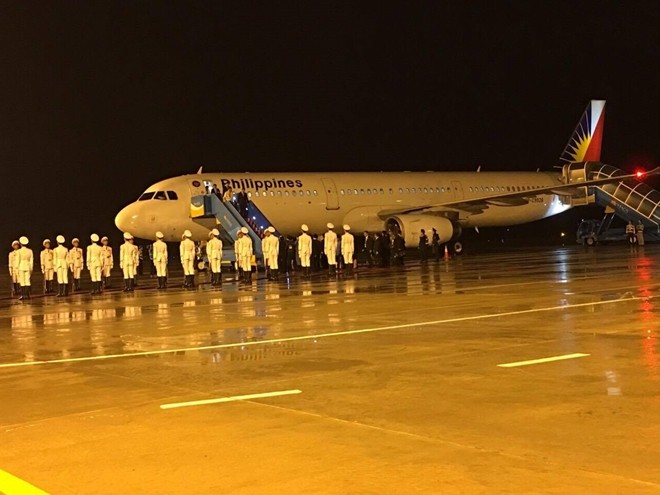 APEC2017: Tổng thống Philipines Rodrigo Duterte đặt chân đến Việt Nam