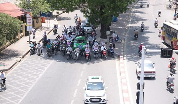 Thời tiết ngày 22/4: Tây Bắc Bộ và Trung Bộ xuất hiện nắng nóng cục bộ