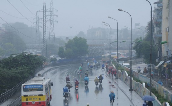 Mưa dông phủ kín cả nước dịp cuối tuần