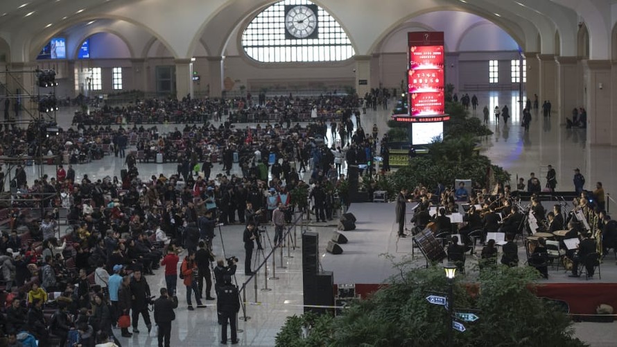 Người dân Trung Quốc gồng mình trước hành trình về quê ăn Tết