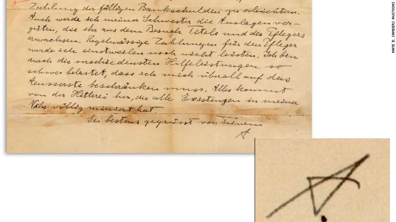 Thư tay của nhà bác học Einstein đã tố cáo sự điên rồ của Hitler 