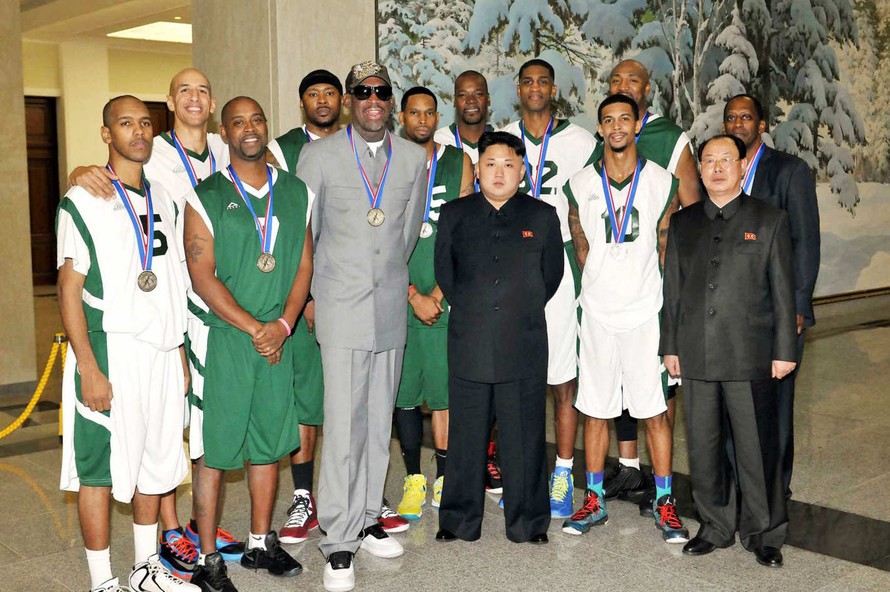 Một đoàn các cầu thủ bóng rổ Mỹ tới thăm Triều Tiên theo lời mời của Chủ tịch Kim Jong-un. Ảnh: New York Magazine