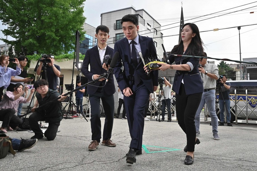 Seungri bị cảnh sát thẩm vấn do nghi ngờ đánh bạc tại Las Vegas