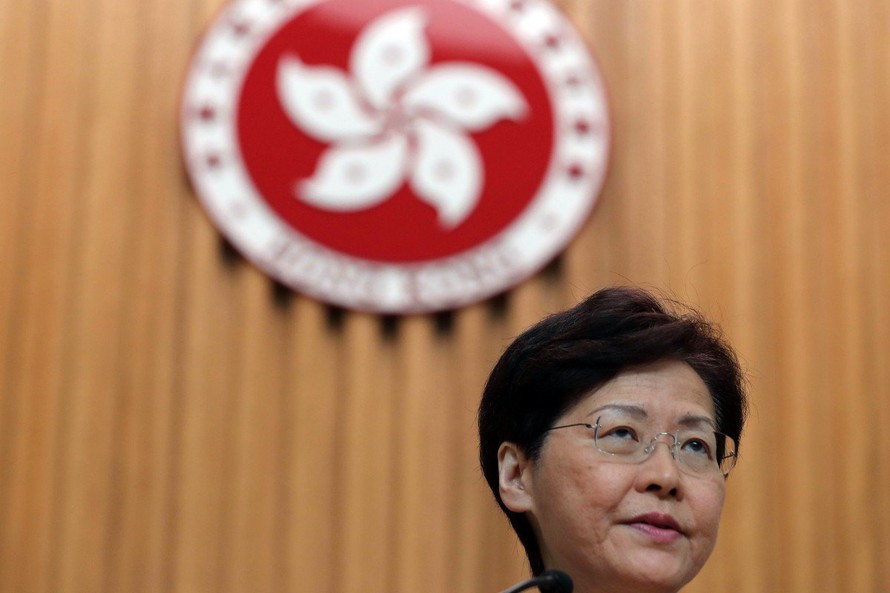 Bà Carrie Lam phủ nhận quyết định từ chức