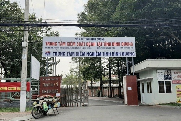 Cách ly 35 người tiếp xúc chuyên gia Hàn Quốc nhiễm COVID-19