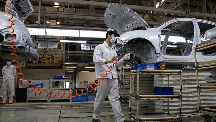 Trung Quốc cấp tiền để người dân mua ô tô