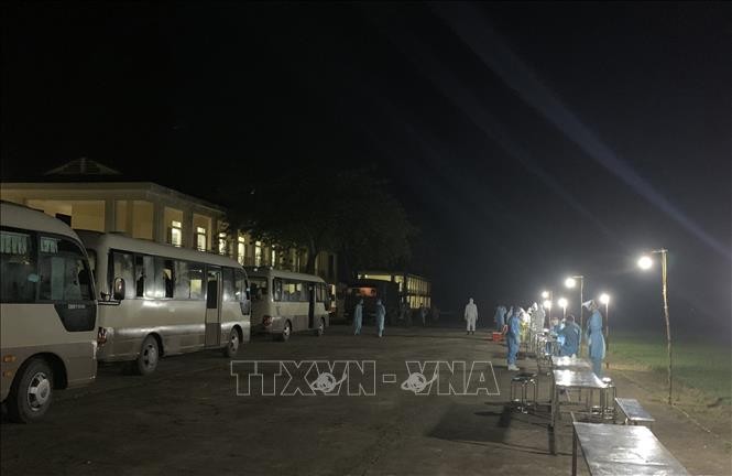 Gần 300 công dân từ Canada cách ly tại Ninh Bình