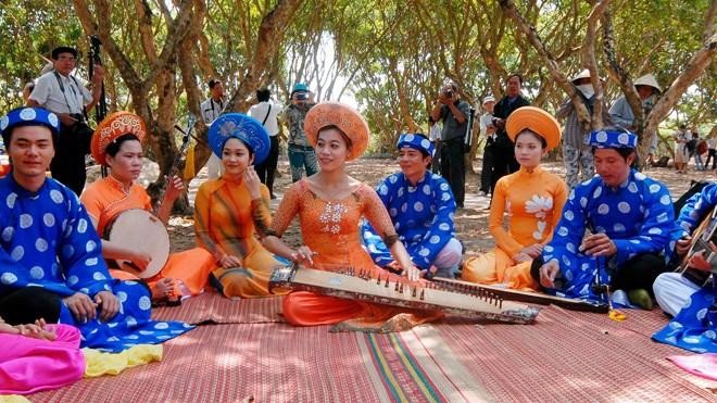 Bảo tồn phát huy giá trị của Đờn ca tài tử và Hò Đồng Tháp