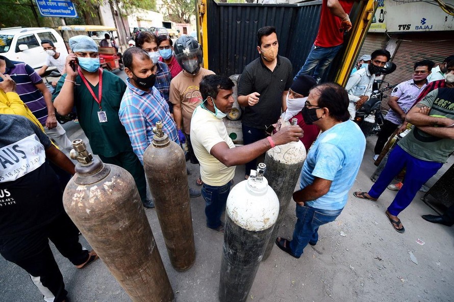Cuộc chiến giành oxy y tế tại các bệnh viện ở Ấn Độ