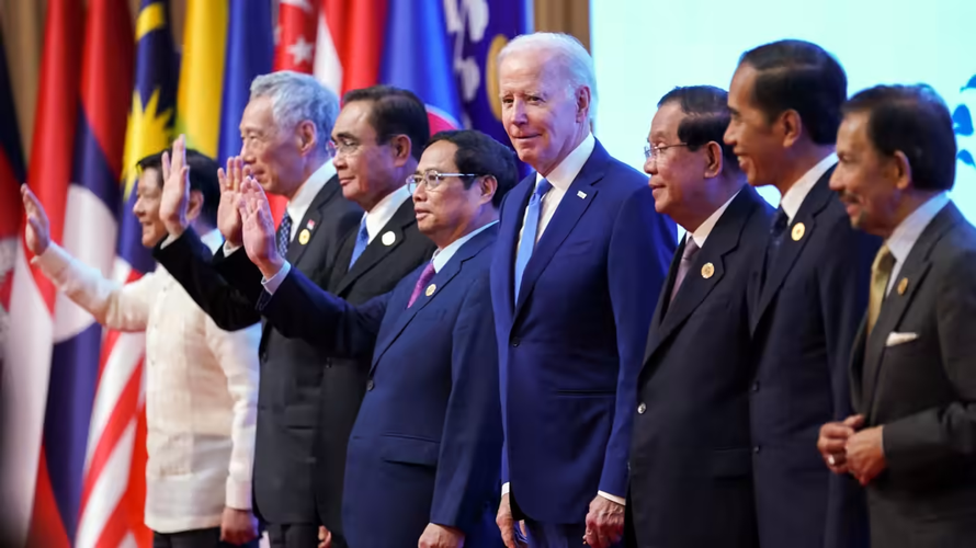 Hội nghị Cấp cao ASEAN thảo luận về vấn đề Biển Đông, Ukraine