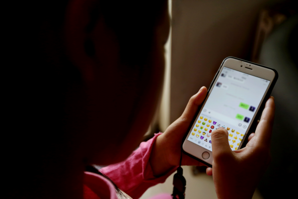 Phụ nữ là mục tiêu chính của các vụ bạo lực mạng