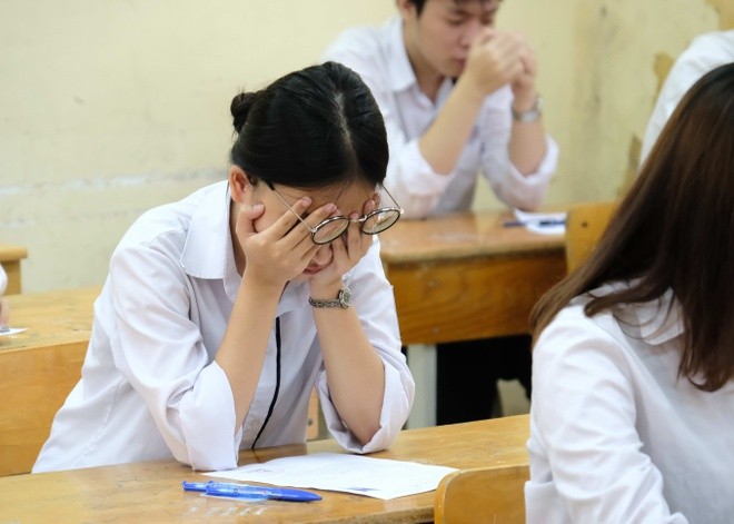 Căng thẳng thi cử: Áp lực vô hình, hệ quả hiện hữu