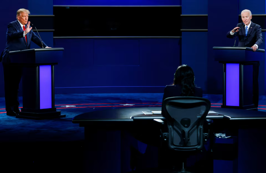 Cử tri Mỹ dõi theo cuộc tranh luận giữa ông Biden và ông Trump