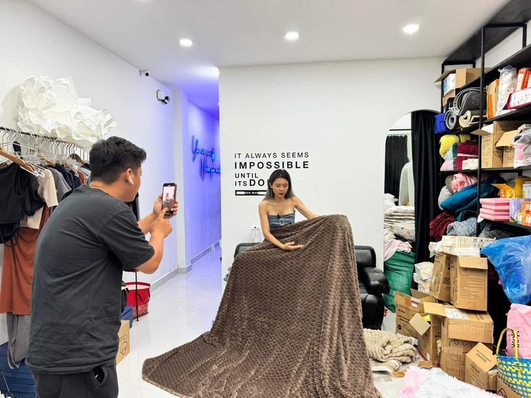 Hà Nội đào tạo nghề "bán hàng live stream"