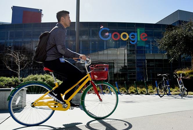 Các công ty công nghệ đã liên kết để chống lại Tổng thống Trump. Ảnh: Financial Post.