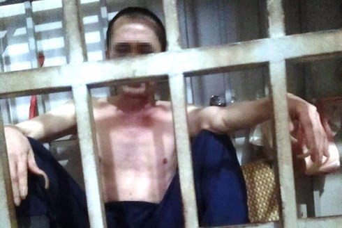 Thực hư người đàn ông bị vợ nhốt trong lồng sắt hơn 3 năm