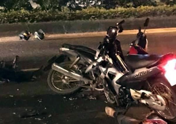 Hiện trường vụ va chạm trên quốc lộ 32. Ảnh: Otofun.