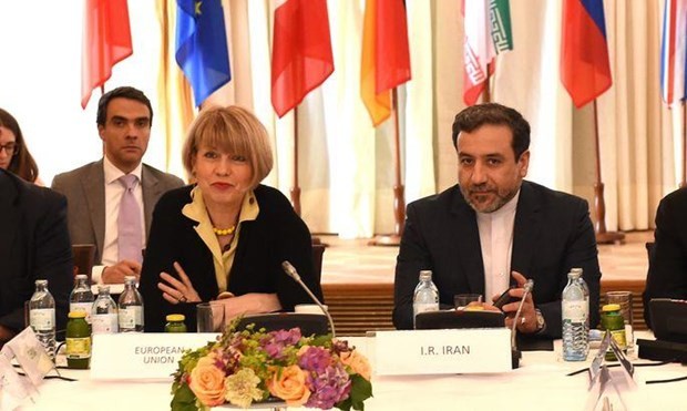 Thứ trưởng Ngoại giao Iran Abbas Araghchi đã có cuộc gặp với quan chức ngoại giao Liên minh châu Âu (EU) Helga Schmid. (Nguồn: AFP)