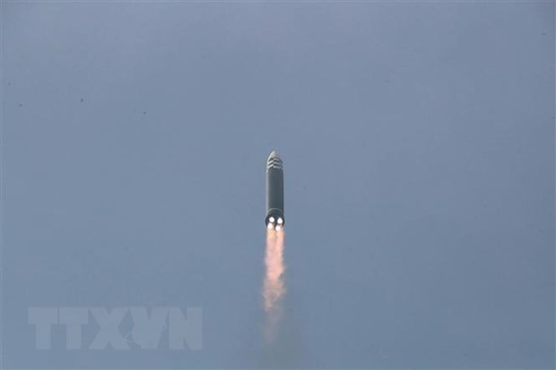 Triều Tiên xác nhận phóng thử tên lửa đạn đạo liên lục địa