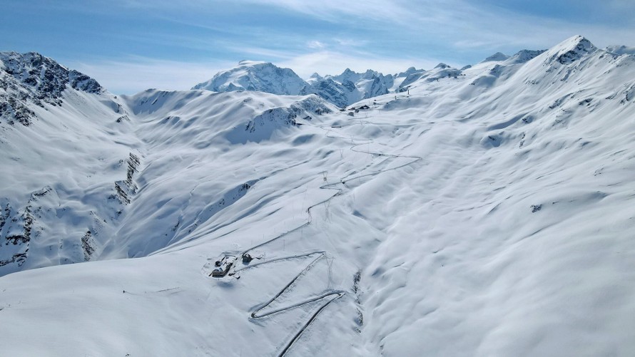 Nguy cơ khối sông băng lớn nhất Italy biến mất trước cuối thế kỷ này