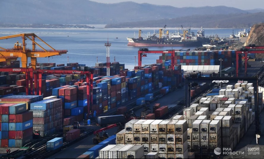 Tổng thống Nga khẳng định kinh tế năm 2023 tăng trưởng ít nhất 3,5%