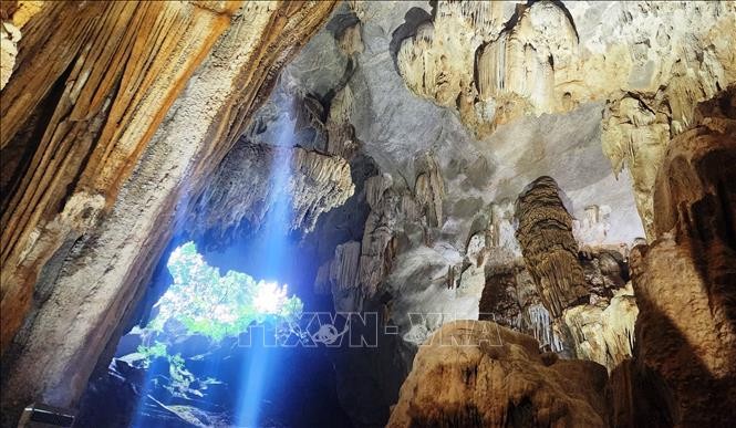 Động Tiên Sơn (Quảng Bình) mở cửa trở lại đón du khách​ từ ngày 21/12