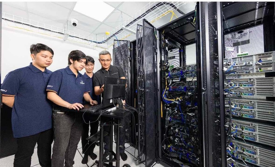 Xây dựng tháp nhân lực bán dẫn Việt Nam trong chuỗi cung ứng toàn cầu