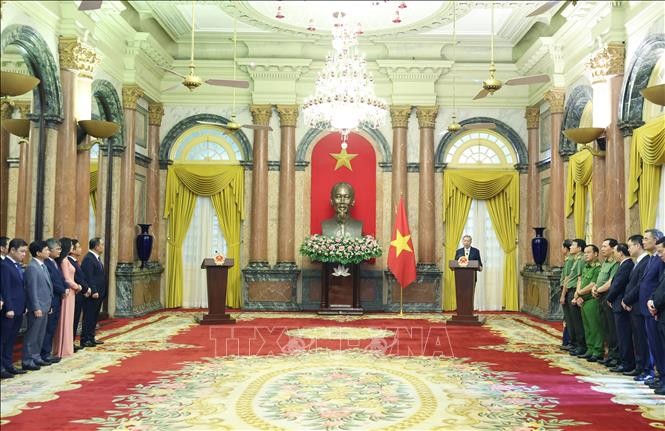 Chủ tịch nước Tô Lâm gặp gỡ cán bộ Văn phòng Chủ tịch nước