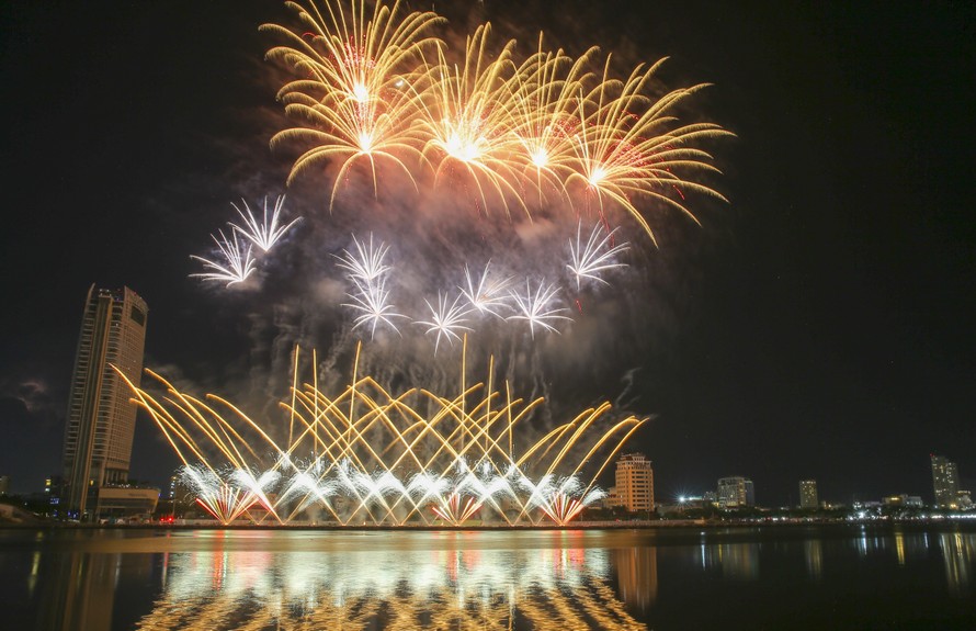 Những khoảnh khắc tại DIFF mà truyền hình kỹ thuật số, smartphone hay AI không thể khắc hoạ 