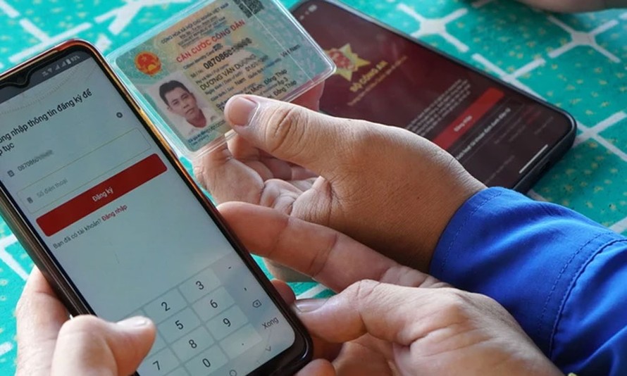 Kiểm tra thông tin qua VNeID có giá trị như kiểm tra trực tiếp giấy tờ