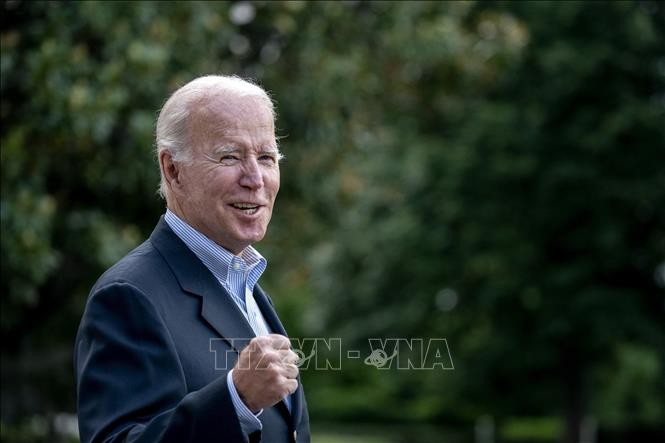 Cựu Tổng thống Mỹ J.Biden ký hợp đồng với công ty quản lý tài năng CAA