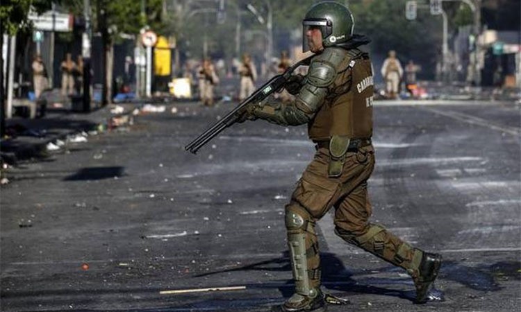 Chile ban bố tình trạng khẩn cấp và lệnh giới nghiêm sau sự cố mất điện diện rộng
