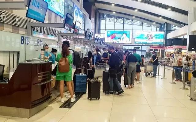 Chuyên gia dự báo giá vé máy bay ​​sẽ rẻ hơn trong năm 2025