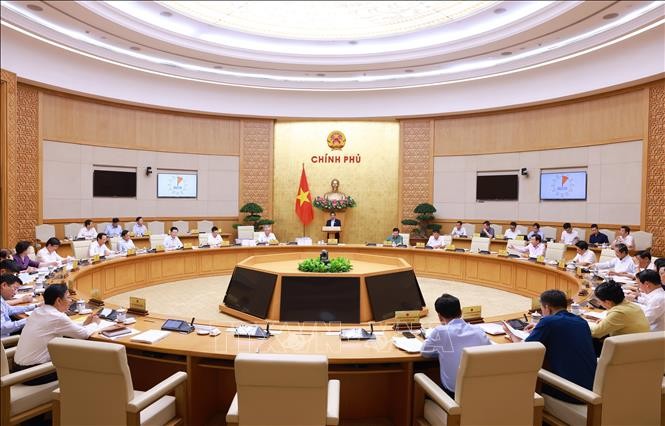 Thủ tướng Phạm Minh Chính chủ trì cuộc họp Chính phủ chuyên đề về việc sắp xếp, tổ chức lại đơn vị hành chính các cấp. Ảnh: Dương Giang/TTXVN.