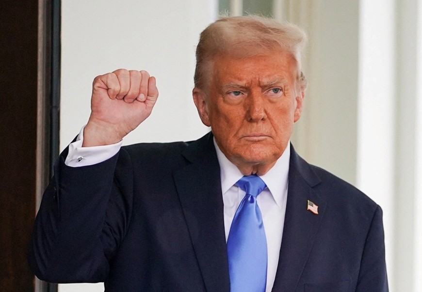 Tổng thống Trump tuyên bố Mỹ sản xuất hàng loạt tên lửa siêu vượt âm